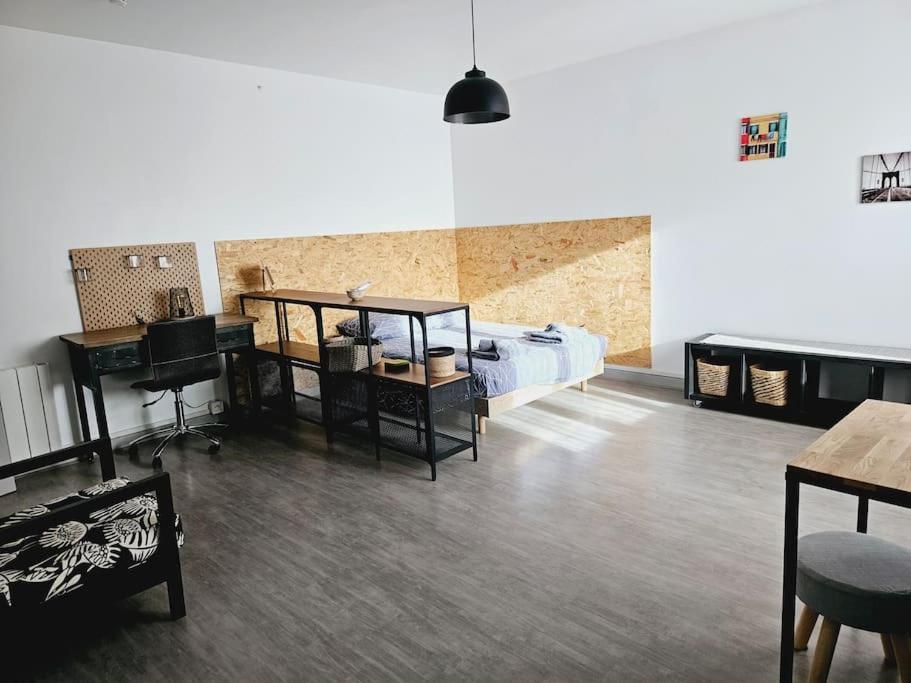 Le Studio De Max - Terrasse Et Parking Валанс Экстерьер фото